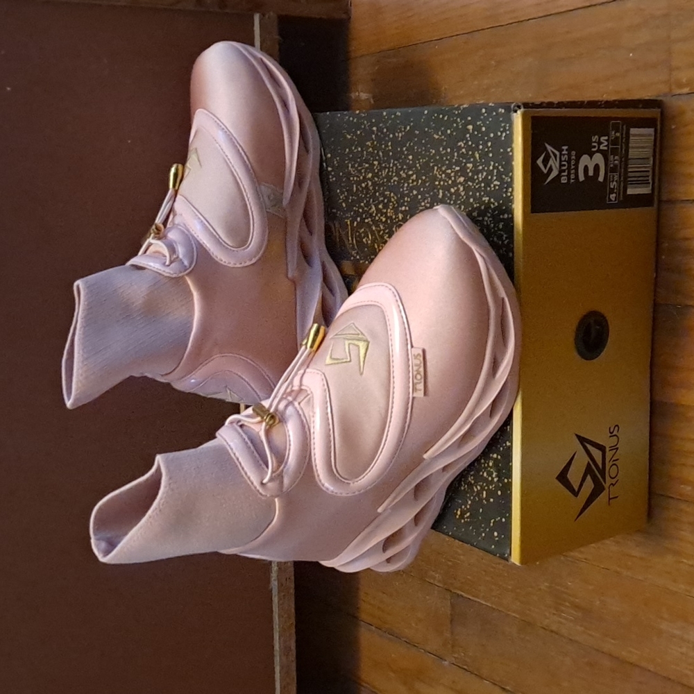Tronus Blush High Tops